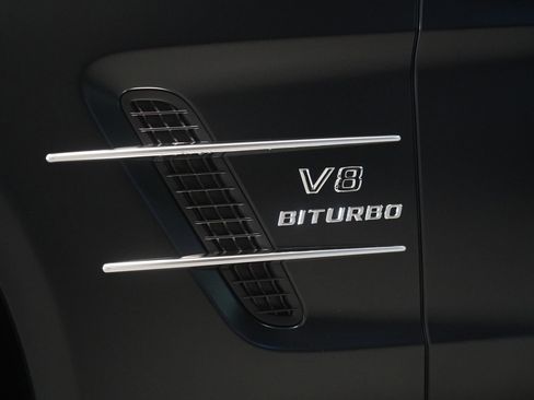 Used 2013 Mercedes-Benz SL 63 AMG image 12