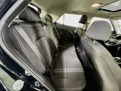 Used 2023 Hyundai Venue SEL w/ Cargo Package FWD image 25