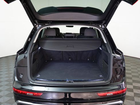 Certified 2023 Audi Q5 e Premium w/ Convenience Package image 8