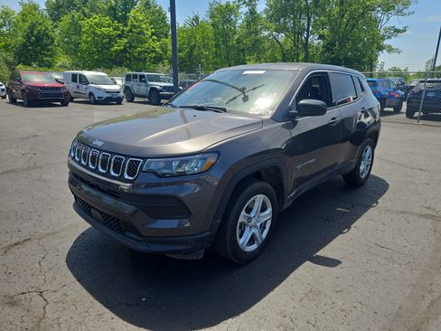 Used 2023 Jeep Compass Sport AWD/4WD image 9