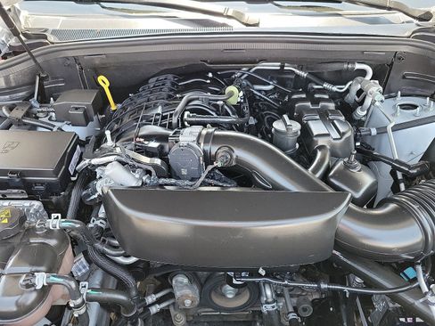 Used 2023 Dodge Durango SXT image 24