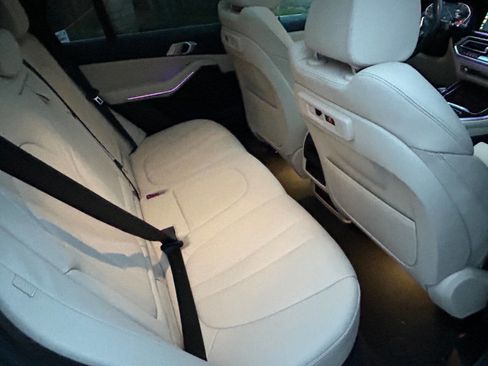 Used 2021 BMW X5 xDrive40i image 45