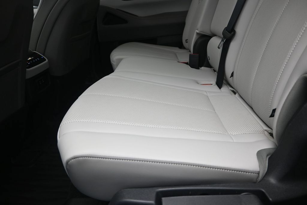 Certified 2026 INFINITI QX60 Pure w/ Cargo Package FWD image 16