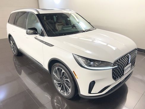 New 2026 Lincoln Aviator Reserve image 1