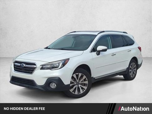 Used 2019 Subaru Outback 2.5i Touring AWD/4WD image 1