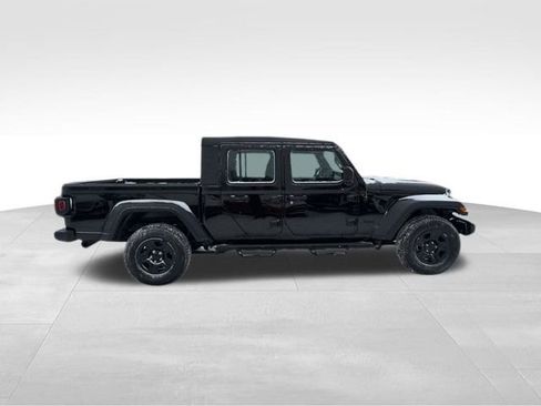 Used 2023 Jeep Gladiator Sport image 4