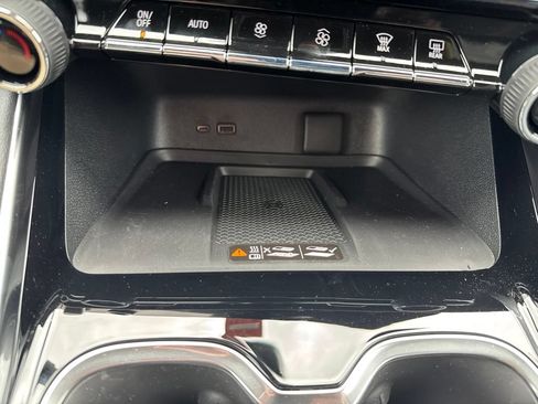 New 2026 Chevrolet Traverse RS w/ LPO, Floor Liner Package AWD/4WD image 38