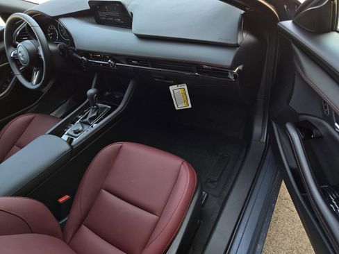 New 2026 MAZDA MAZDA3 Carbon image 6