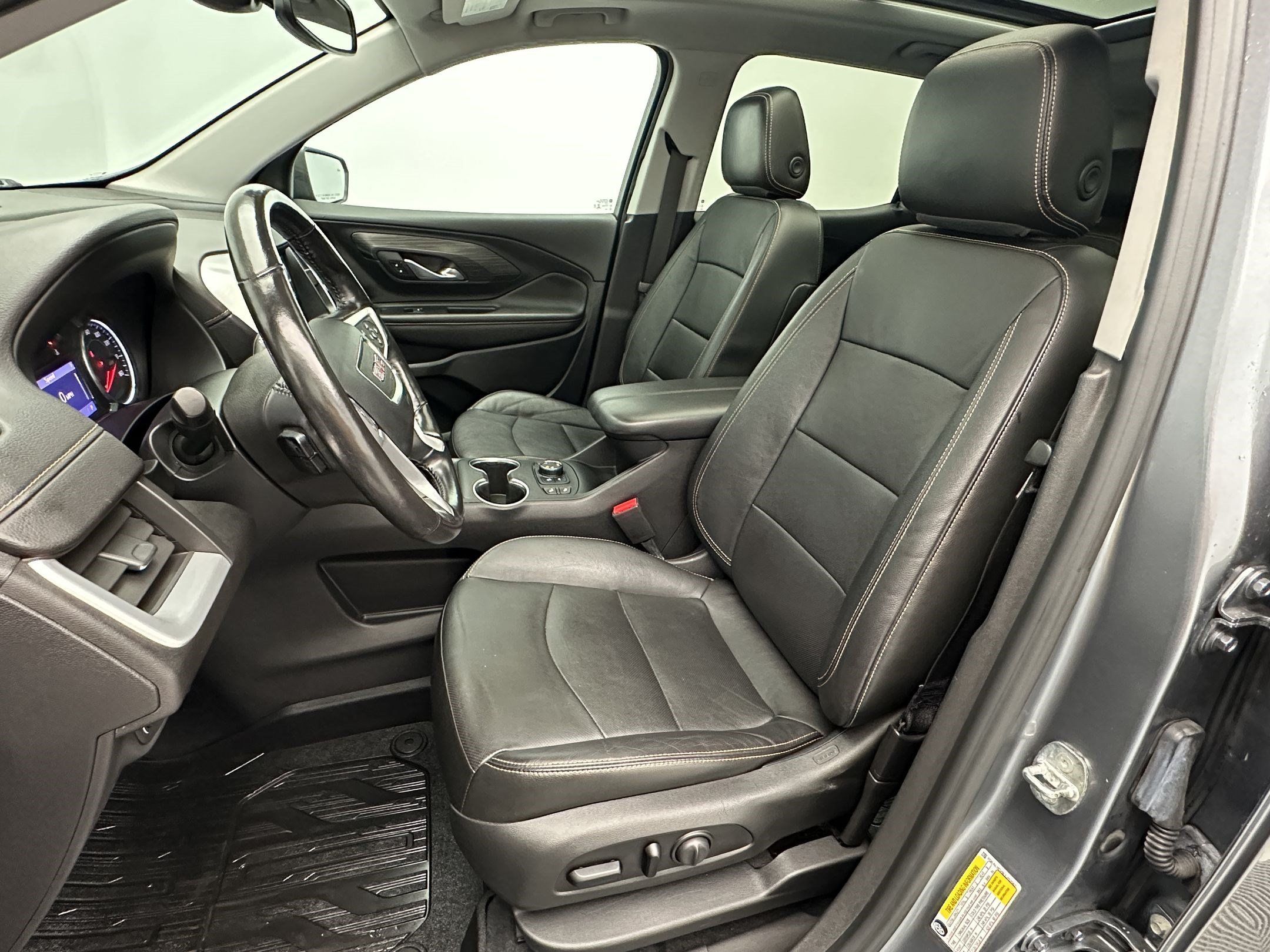 Certified 2020 GMC Terrain SLT w/ Preferred Package AWD/4WD image 5