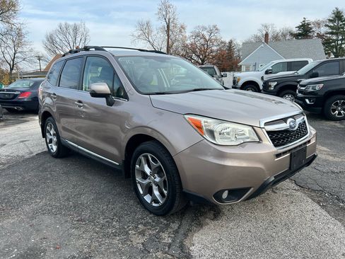 Used 2015 Subaru Forester 2.5i Touring w/ Eyesight & Navigation System image 3