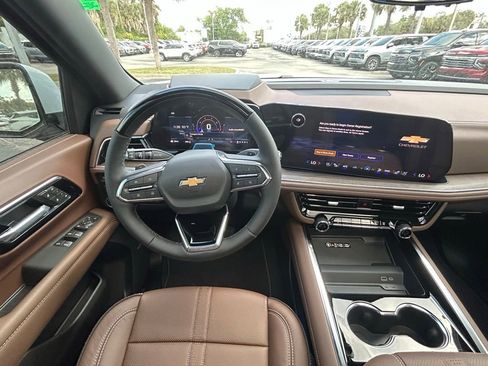 New 2026 Chevrolet Suburban High Country AWD/4WD image 16
