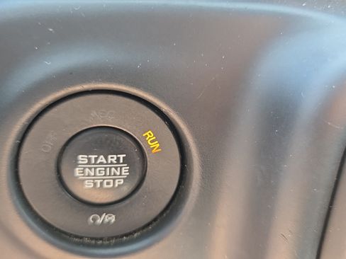 Used 2021 Jeep Wrangler Sport AWD/4WD image 22