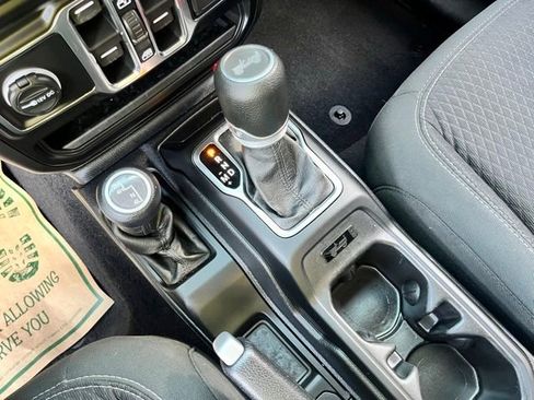 Used 2021 Jeep Wrangler Unlimited Sport S image 43