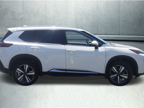Used 2023 Nissan Rogue SL w/ SL Premium Package AWD/4WD image 9