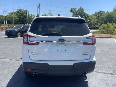 Used 2024 Subaru Ascent Limited w/ Technology Package AWD/4WD image 5