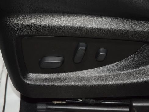 Used 2019 Chevrolet Tahoe LT w/ Z71 Midnight Edition AWD/4WD image 40