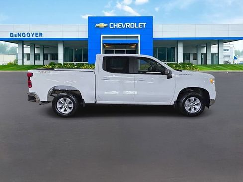 Used 2025 Chevrolet Silverado 1500 LT AWD/4WD image 9
