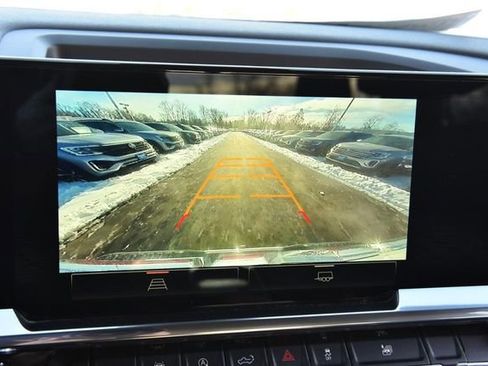 Used 2025 GMC Sierra 1500 SLT image 12