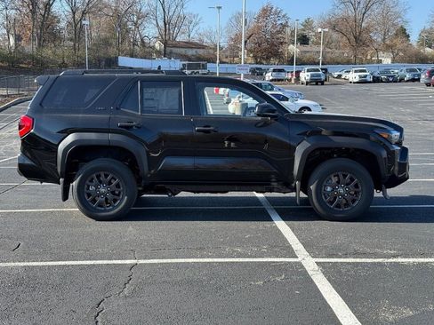 New 2025 Toyota 4Runner SR5 image 2