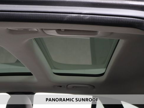 Used 2021 Mercedes-Benz GLC 300 GLC 300 w/ Multimedia Package image 4