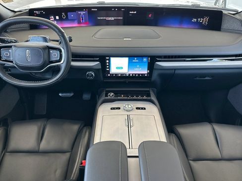 New 2026 Lincoln Navigator Reserve w/ Jet Appearance Package AWD/4WD image 12