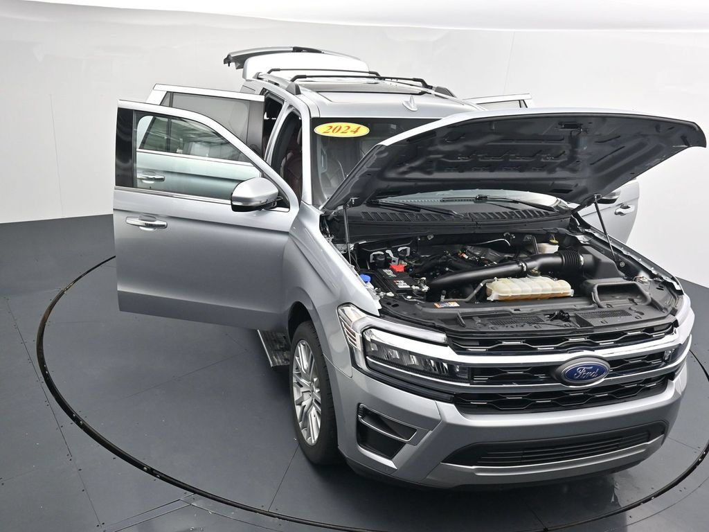Used 2024 Ford Expedition Limited AWD/4WD image 42