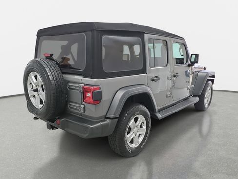 Used 2021 Jeep Wrangler Unlimited Sport image 3