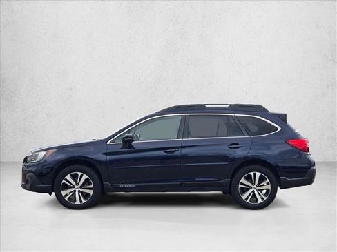 Used 2018 Subaru Outback 2.5i Limited image 6