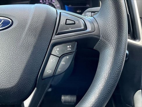 Used 2022 Ford Edge SE w/ Black Appearance Package image 25