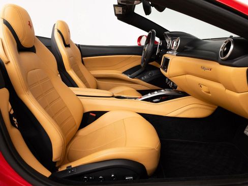 Certified 2017 Ferrari California T RWD image 63