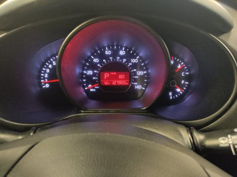 Used 2016 Kia Soul + FWD image 23