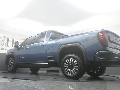 Used 2025 GMC Sierra 2500 Denali Ultimate w/ Max Trailering Package AWD/4WD image 5