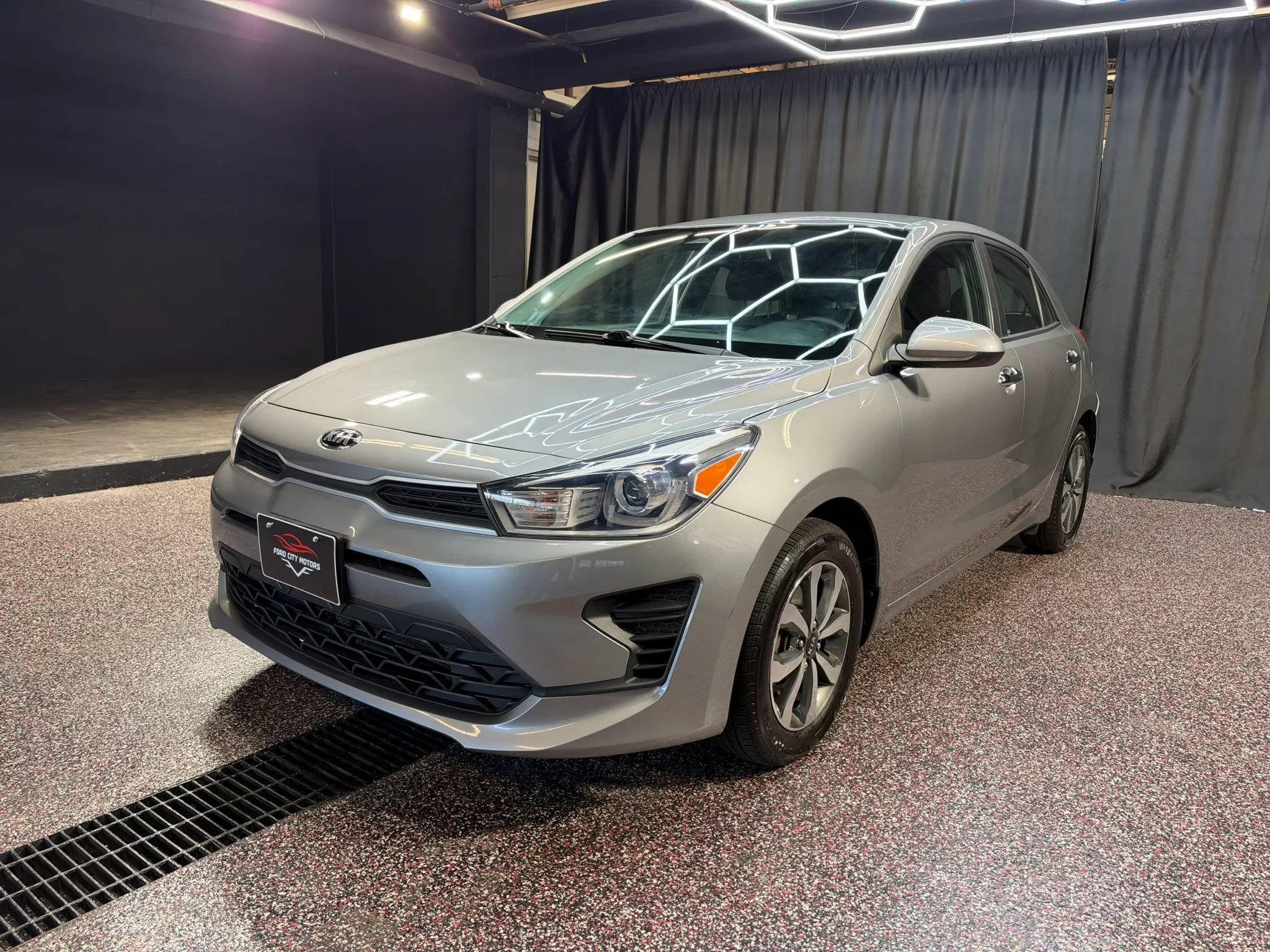 Used 2021 Kia Rio S w/ Technology Package FWD image 3