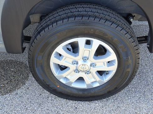 New 2026 RAM ProMaster 2500 w/ Quick Order Package 22G SLT image 21