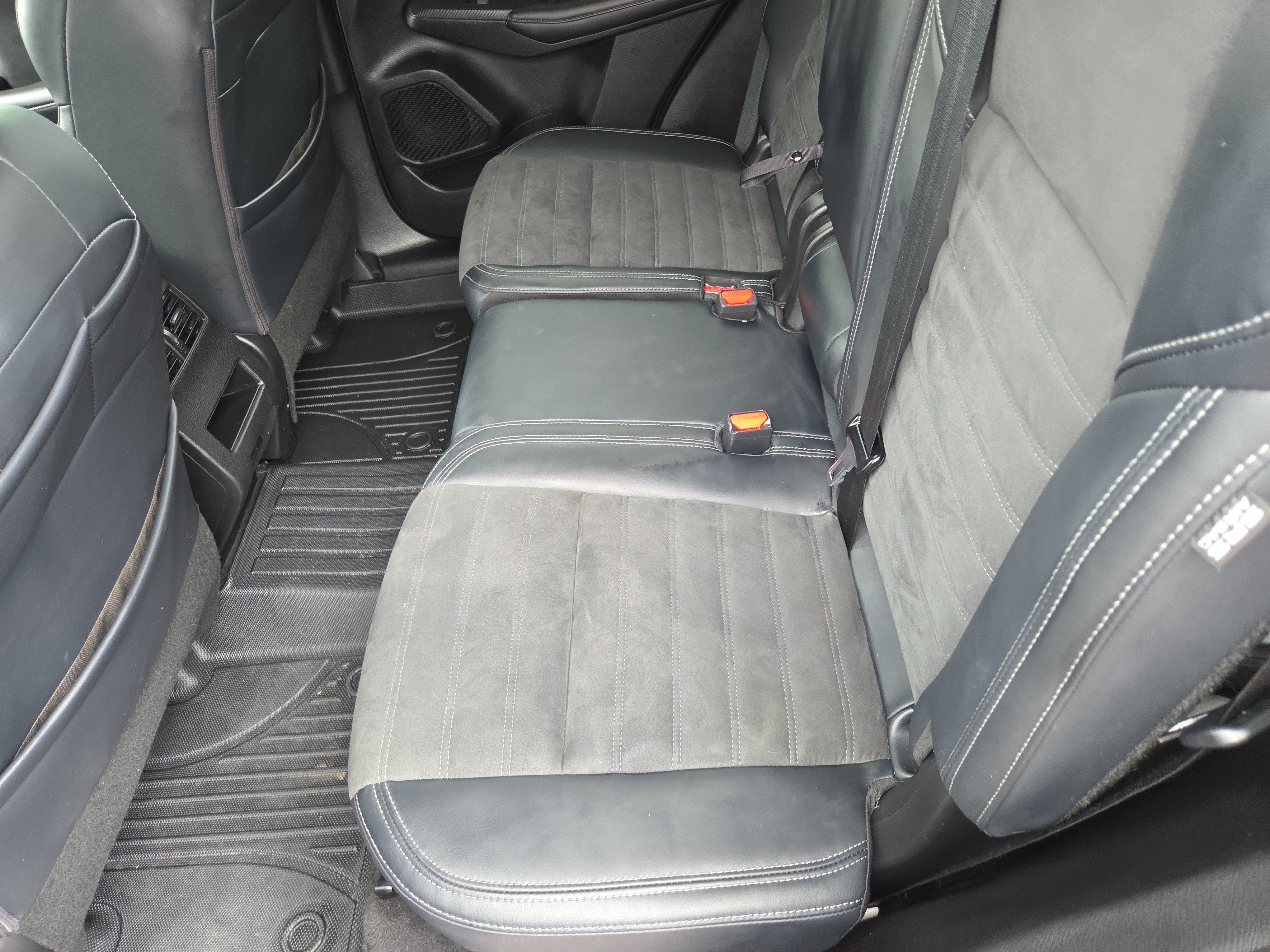 Used 2024 Mitsubishi Outlander SE Black Edition AWD/4WD image 19
