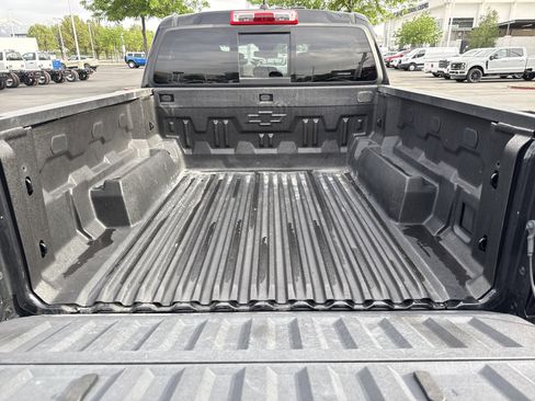 Used 2023 Chevrolet Colorado Trail Boss w/ Technology Package AWD/4WD image 27