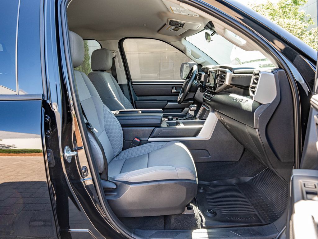 Used 2024 Toyota Tundra SR5 w/ SR5 Convenience Package AWD/4WD image 33