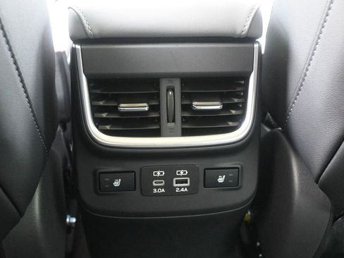 Certified 2025 Subaru Outback Limited image 20