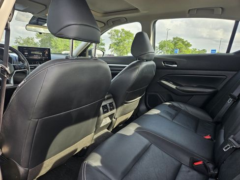 Used 2023 Nissan Altima 2.5 SL FWD image 28