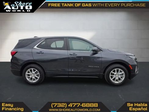Used 2022 Chevrolet Equinox LT AWD/4WD image 4