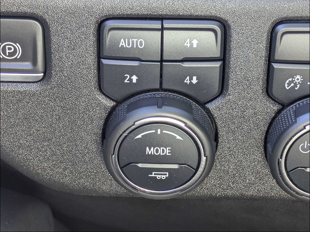 Used 2023 Chevrolet Silverado 1500 RST w/ Z71 Off-Road Package AWD/4WD image 27