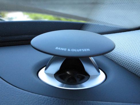 Used 2015 Audi A8 L 4.0T w/ Premium Package image 29