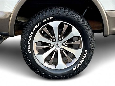 Used 2018 Ford F150 King Ranch w/ Equipment Group 601A Luxury image 34