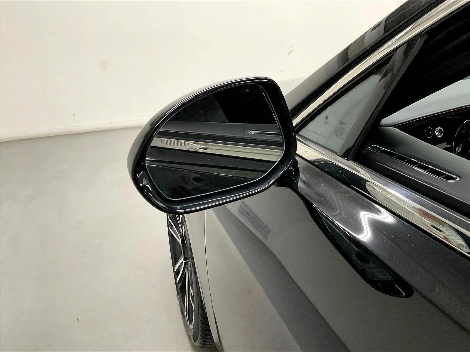 Used 2017 Bentley Flying Spur S V8 AWD/4WD image 39