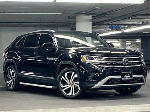 Certified 2021 Volkswagen Atlas Cross Sport SEL Premium w/ Cross Sport MDO Package AWD/4WD image 2