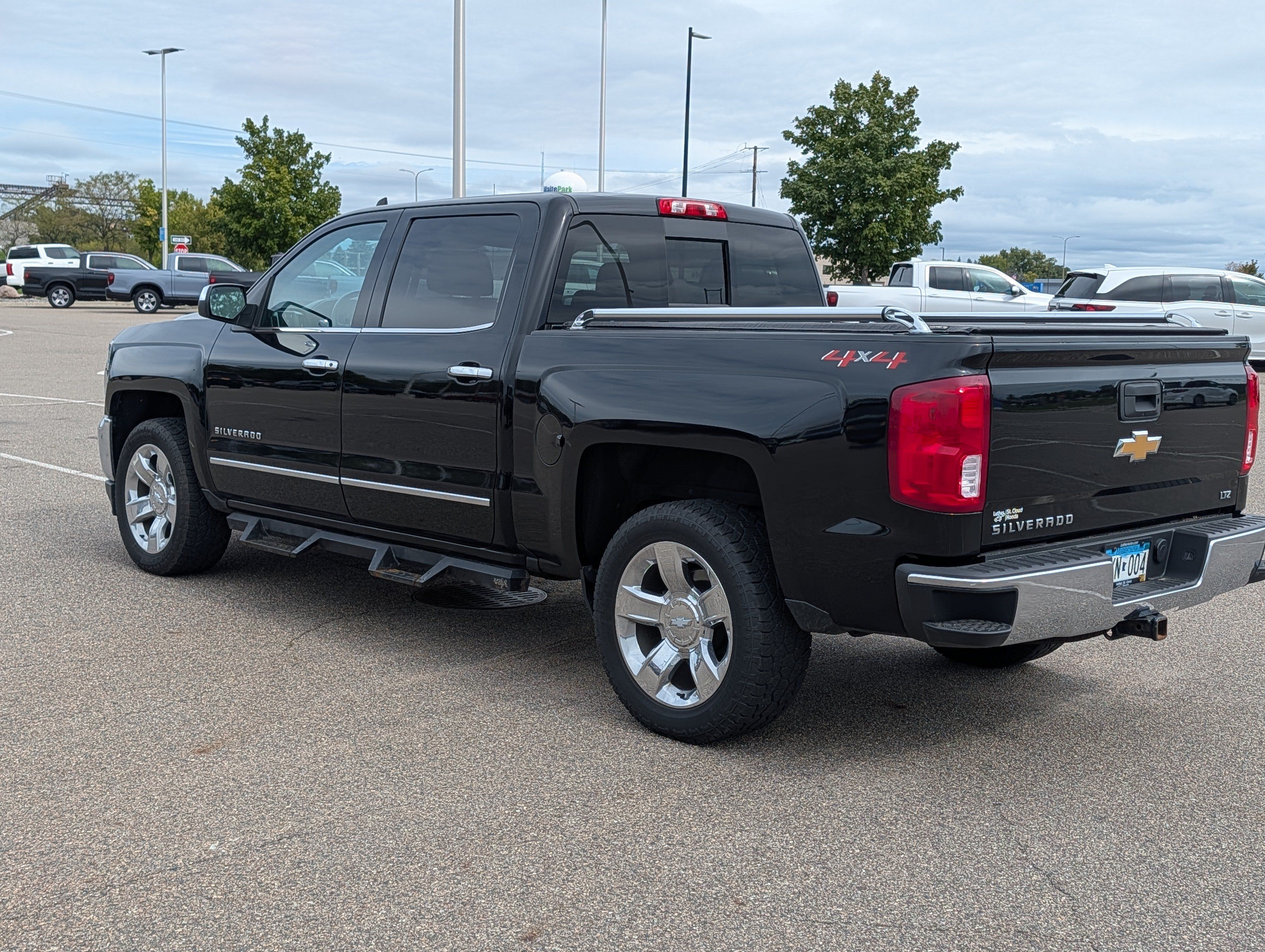 Used 2018 Chevrolet Silverado 1500 LTZ w/ Sport Package AWD/4WD image 3