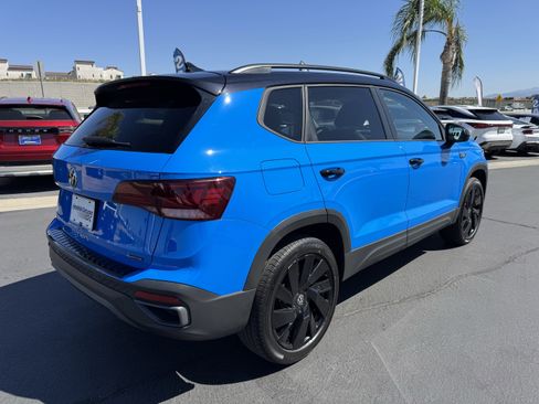 Used 2024 Volkswagen Taos SE image 10