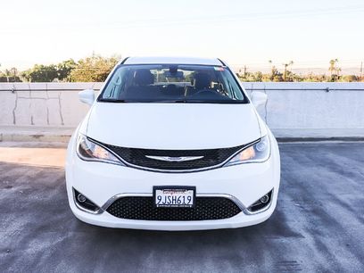 Used 2020 Chrysler Pacifica Touring