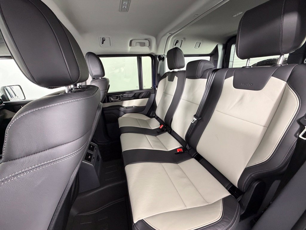 Used 2025 INEOS Grenadier Station Wagon AWD/4WD image 34