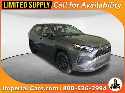 Used 2025 Toyota RAV4 LE AWD/4WD image 1